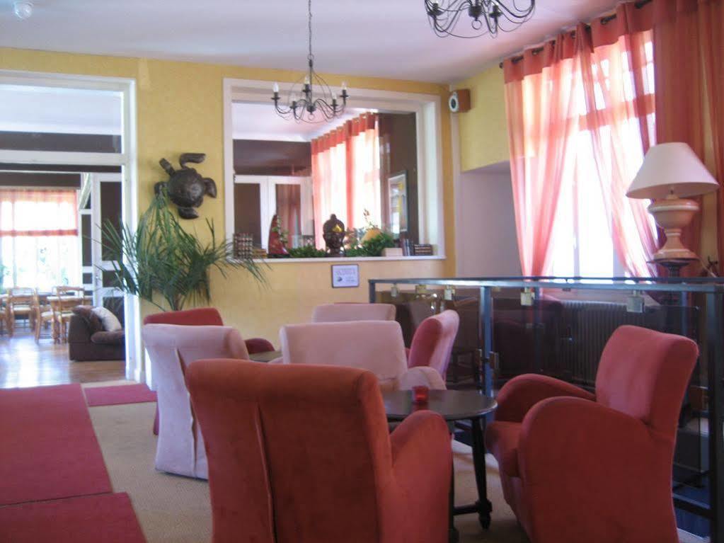 Residence Des Bains*** Вік-сюр-Сер Екстер'єр фото